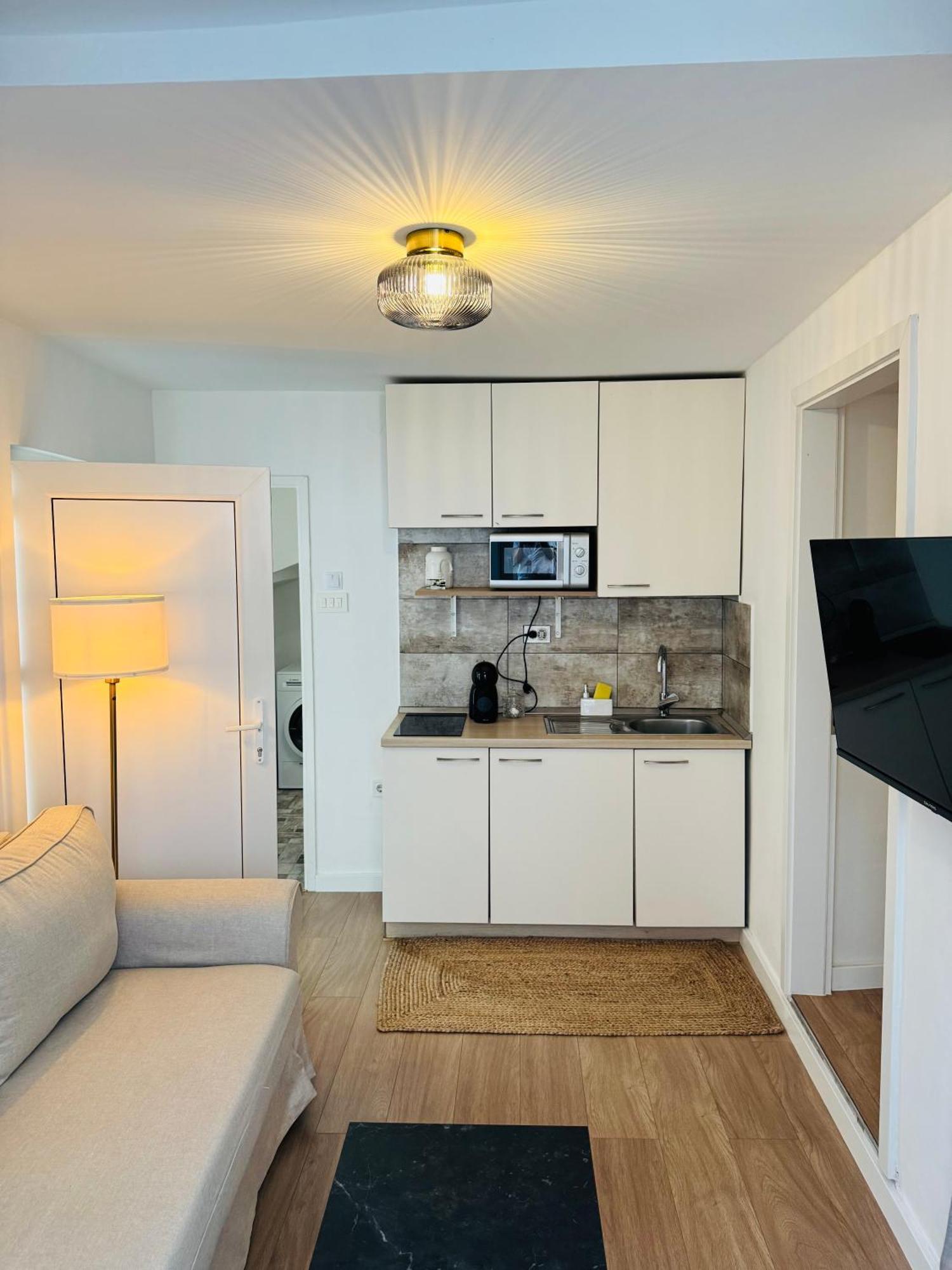 Apartment Stari Dvor Kaštela Buitenkant foto