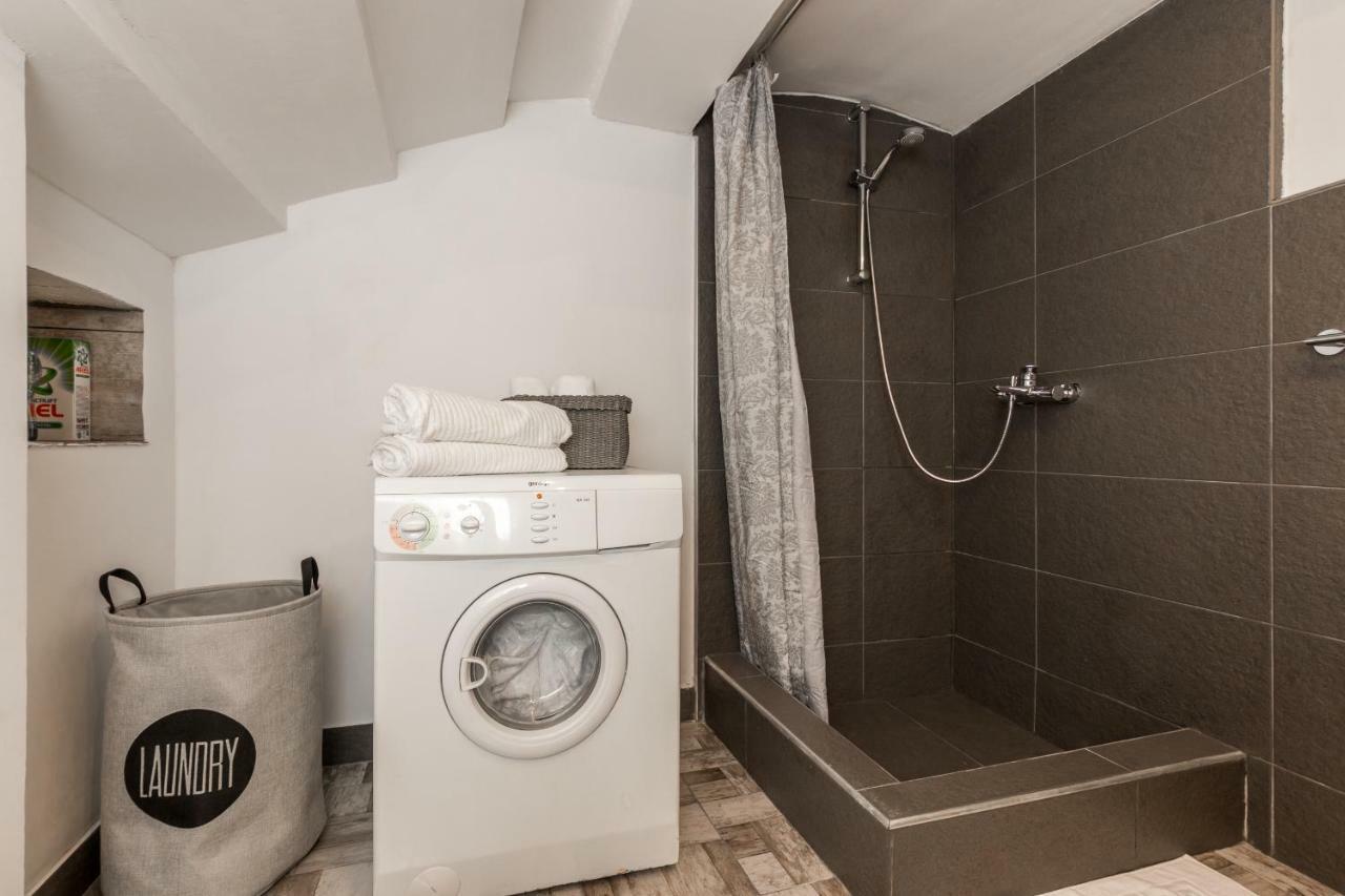Apartment Stari Dvor Kaštela Buitenkant foto