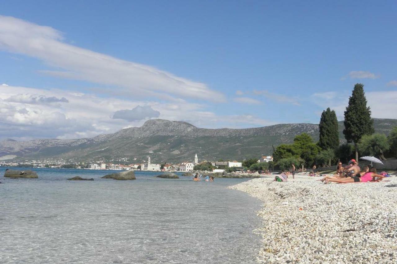 Apartment Stari Dvor Kaštela Buitenkant foto