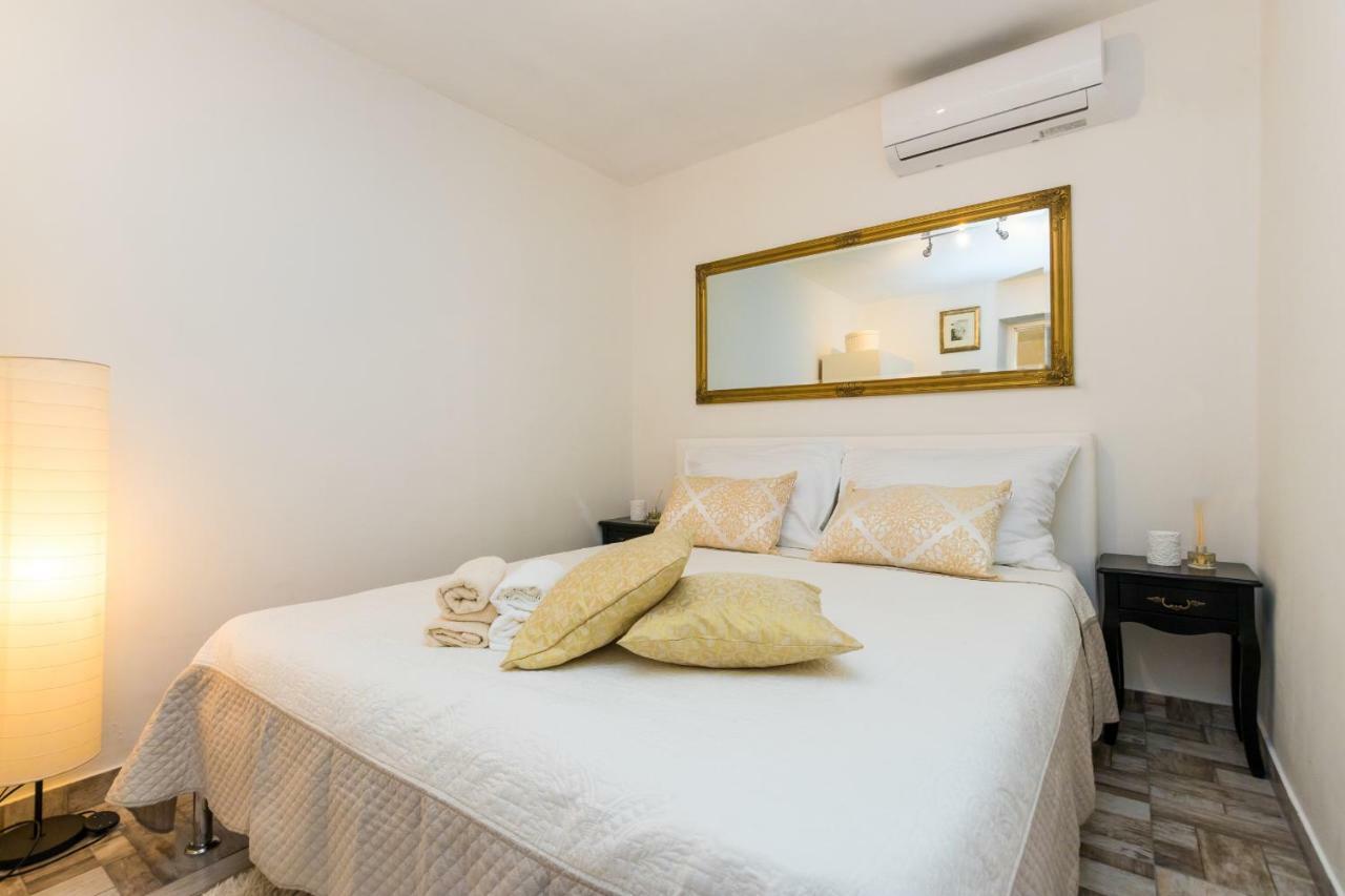 Apartment Stari Dvor Kaštela Buitenkant foto